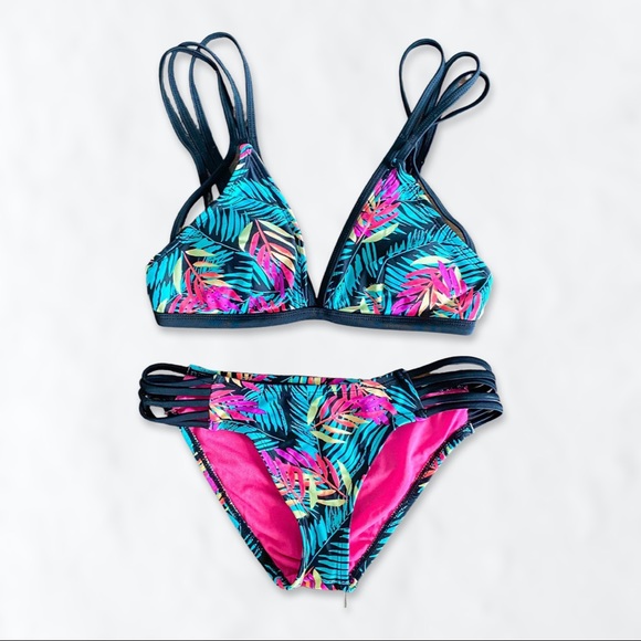 Xhilaration Other - 🌊 Xhilaration Multicolor Palm Print Bikini SET